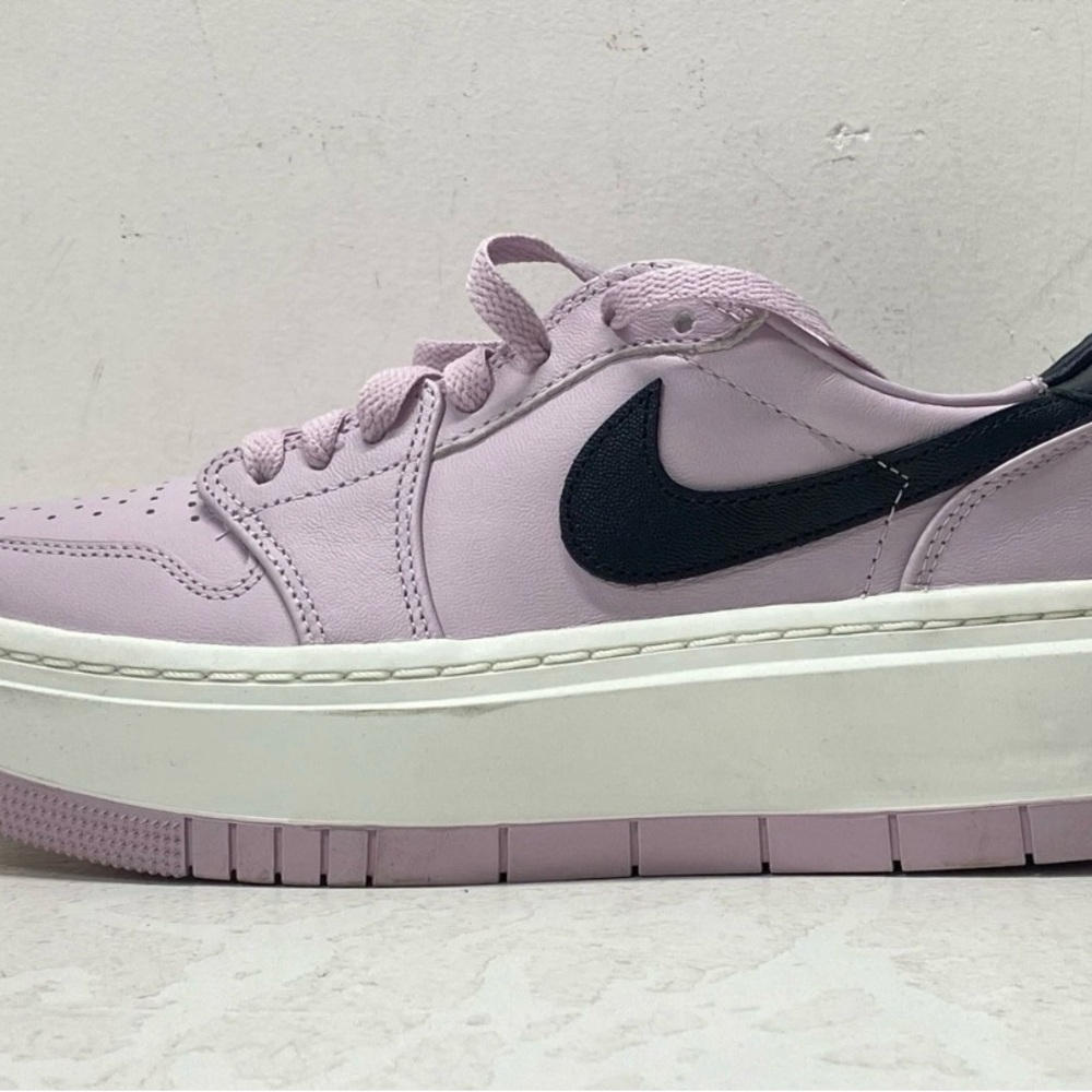 Nike Pink and Black Sneakers Air Jordan 1 Low